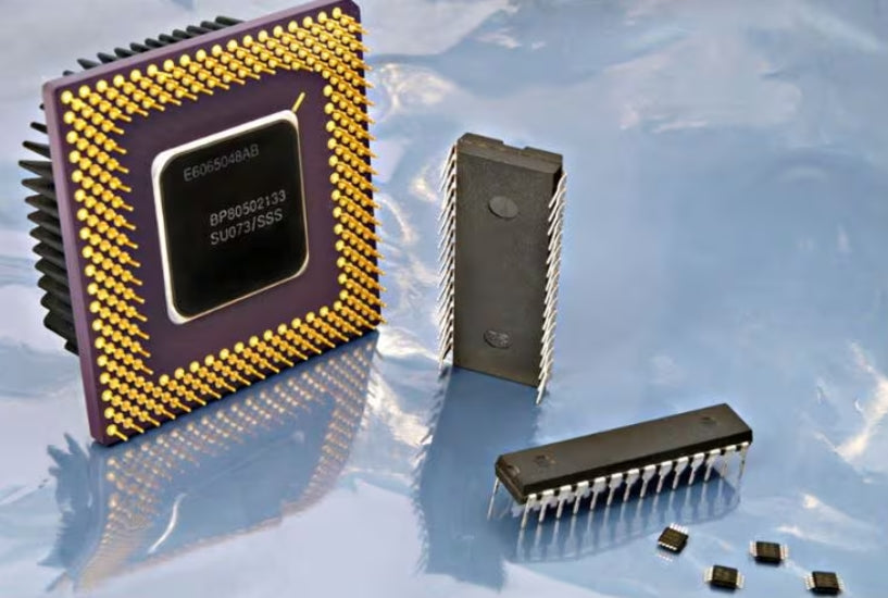 What is read only memory (ROM)? Types of ROM defined