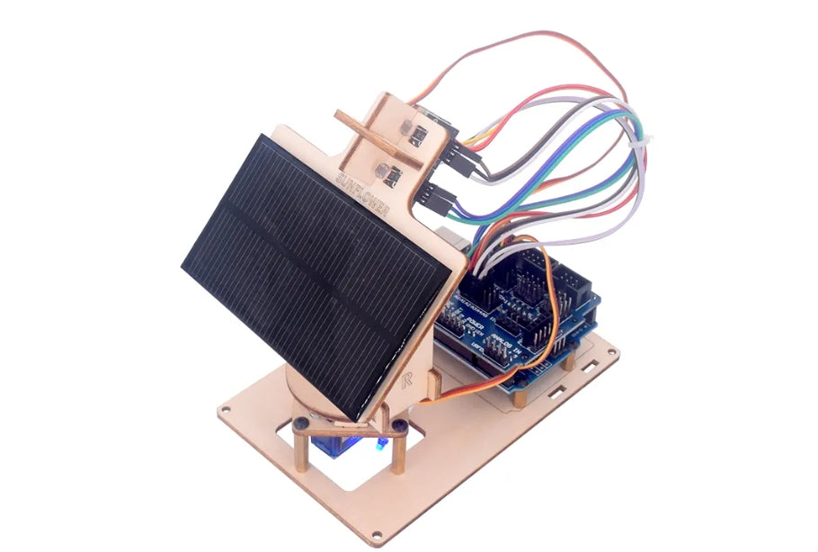The circuit and working principle of solar charger based on microcontr