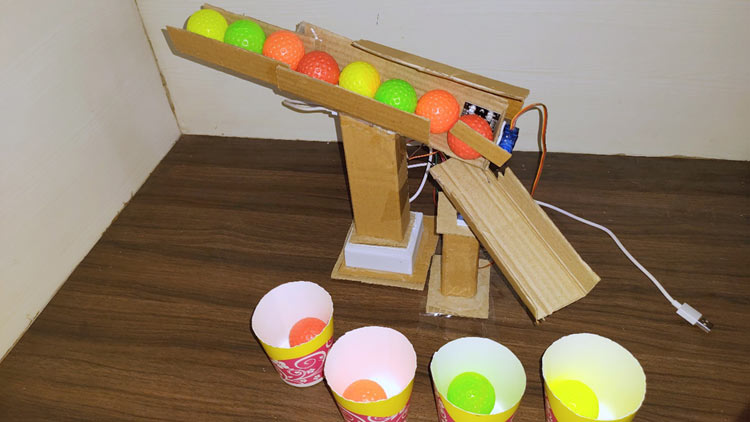 Colour Sorting Machine using ESP8266 and ThingSpeak
