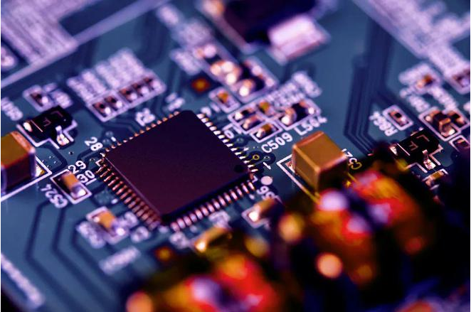 5G communication circuit board! Advantages of pcb circuit board