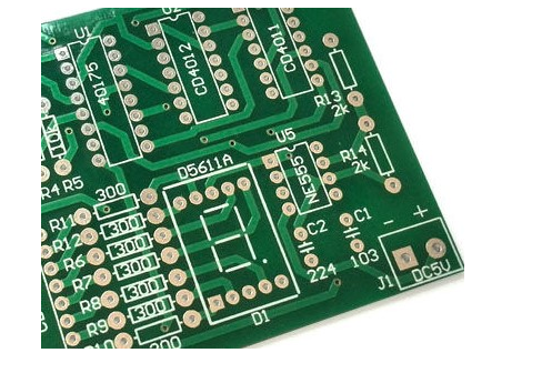 Why does the PCB board snake-shaped routing and what is it used for?