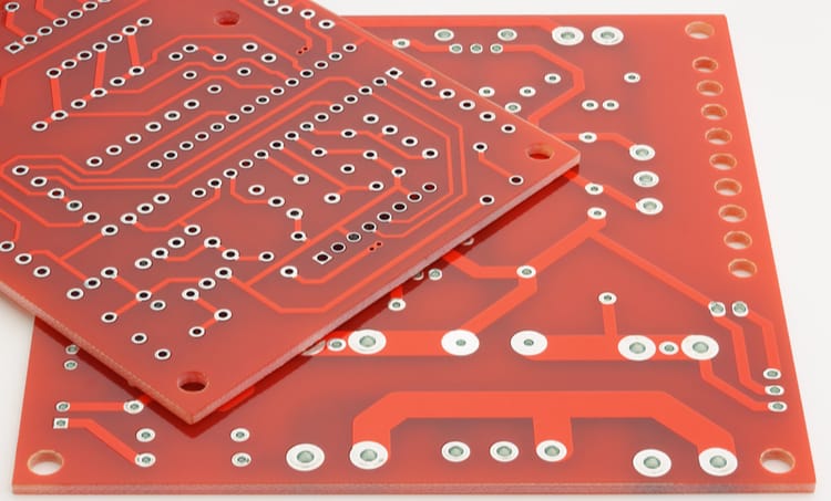 Comparing Single-Sided PCBs vs. Double-Sided PCBs